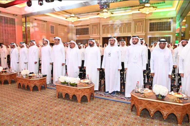 دبي في 20 سبتمبر 2023 وام / تحت رعاية سمو الشيخ أحمد بن محمد بن راشد آل مكتوم النائب الثاني لحاكم دبي انطلقت اليوم في دبي فعاليات "المؤتمر الدولي لصناعة السياسات: مستقبل الموانئ".