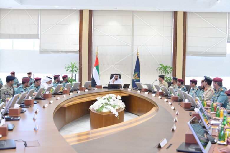 ترأس الفريق سمو الشيخ سيف بن زايد آل نهيان نائب رئيس مجلس الوزراء وزير الداخلية اجتماع مجلس السعادة والإيجابية بوزارة الداخلية الذي عقد في مبنى نادي الشرطة والرياضة والرماية بعجمان.