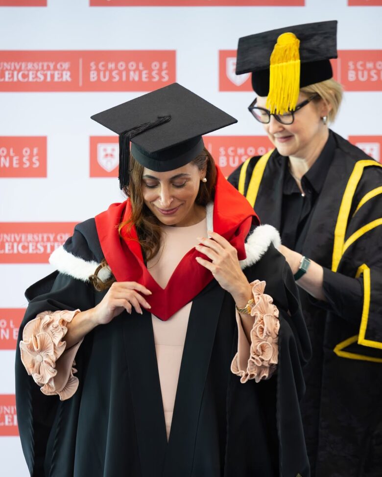 London – July 25, 2025In a distinguished recognition of her outstanding contributions to culture, publishing, and women’s empowerment, the University of Leicester has conferred the title of “Honorary Professor” upon H.E. Sheikha Bodour bint Sultan Al Qasimi, President and Chair of the Board of Trustees at the American University of Sharjah. This is the first honorary professorship of its kind to be awarded by the university and stands as one of its highest academic honors.