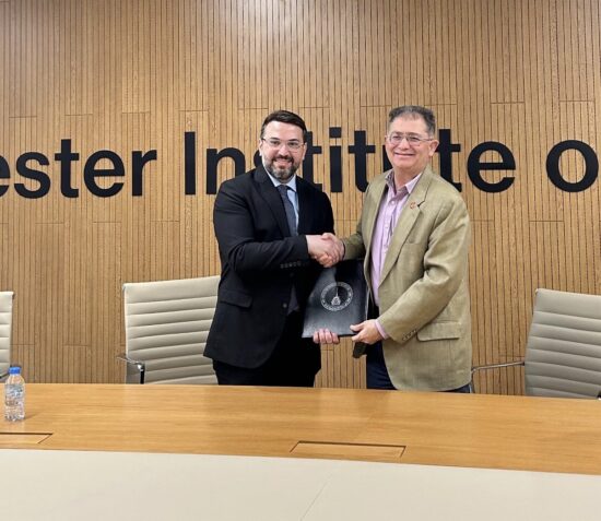 Rochester-Institute-of-Technology-of-Dubai-and-Emirates-Scholar-Sign-MoU-to-Advance-Innovation-and-Academic-Development