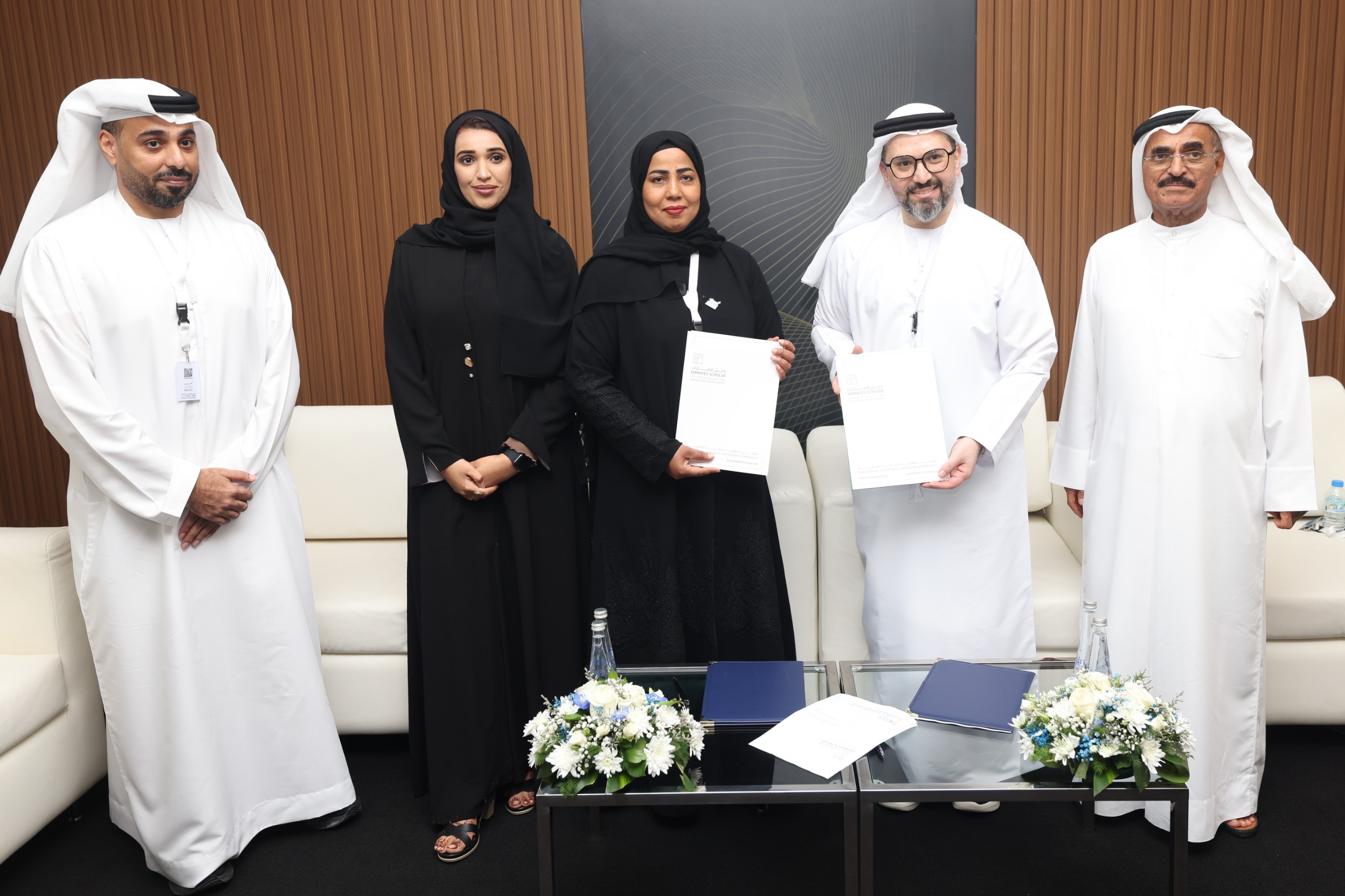 ضمن فعاليات المؤتمر الدولي الثالث لحوار الحضارات والتسامح 2026، الذي انعقد خلال الفترة من 3 إلى 5 يونيو الجاري في “سبيس 42 أرينا” بأبوظبي، شهدت أعمال المؤتمر الإعلان عن توقيع مذكرة تفاهم بين جمعية السلامة وأمن الطوارئ ومركز باحثي الإمارات للبحوث والدراسات في خطوة تعكس أهمية تعزيز التكامل بين البحث العلمي والوعي المجتمعي وبناء مجتمعات أكثر استعدادًا واستدامة في العصر الرقمي.